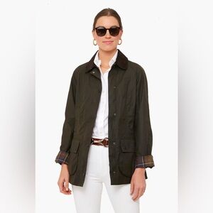 Like new Barbour size 4 US Beadnell Wax Cotton Olive Green Jacket Tartan Plaid